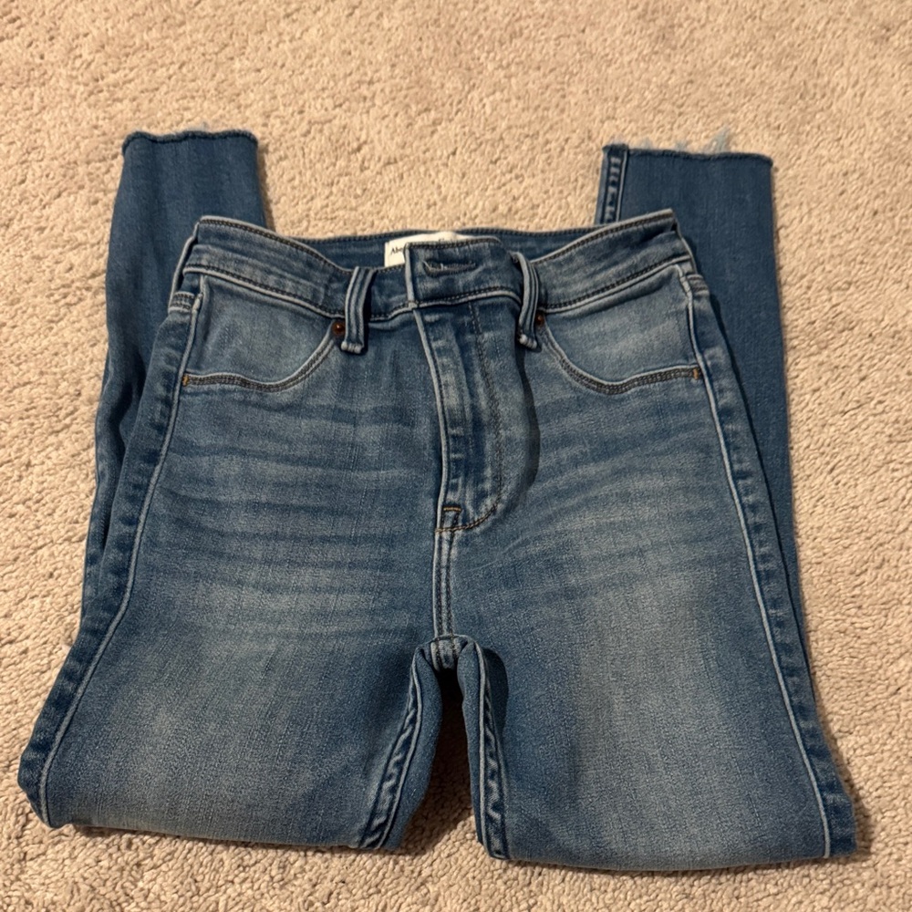 Abercrombie & Fitch Women's the Jean legging high rise 2xs